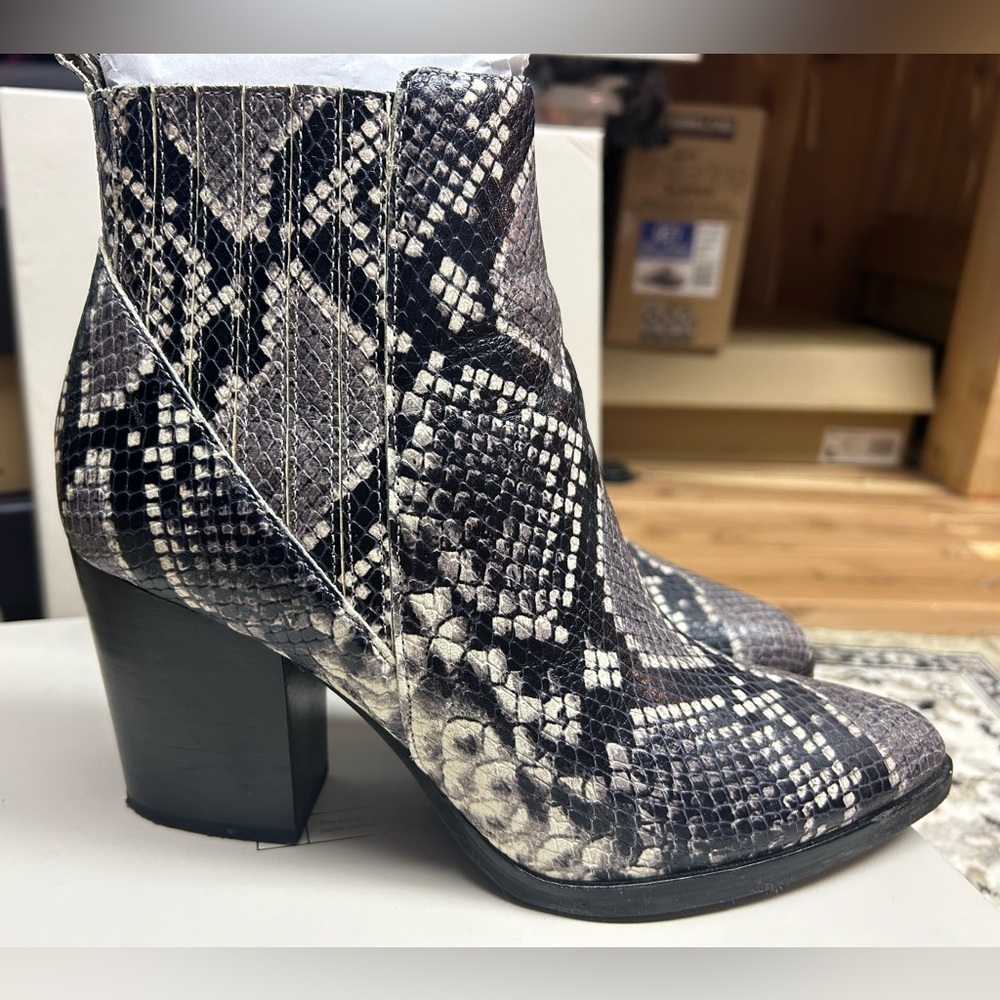 Payton cowboy boots